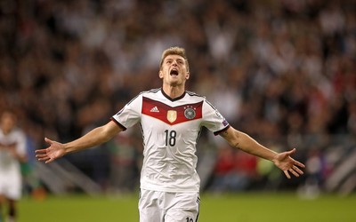 BBV电竞快讯-伊朗足球联赛引入女裁判创历史